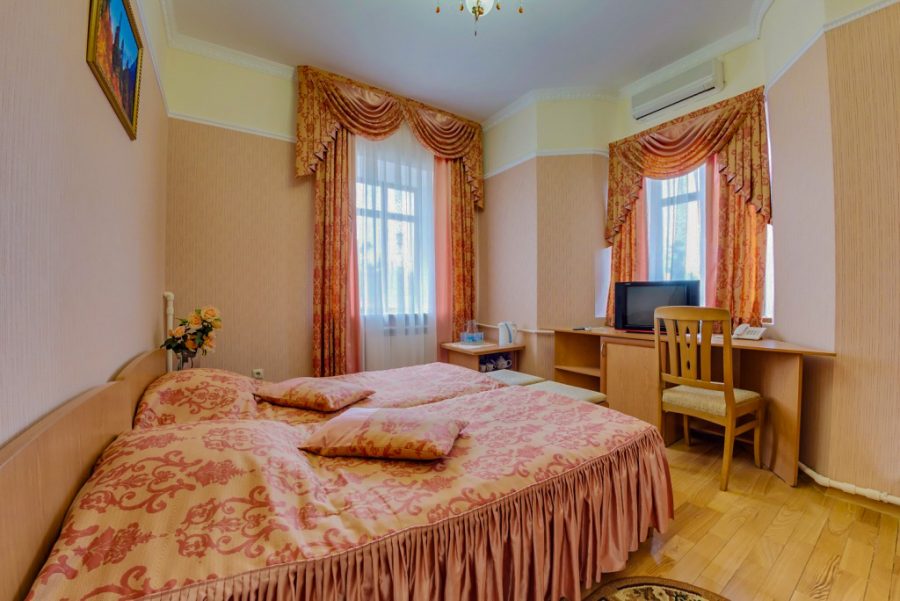 Номер комфорт в санатории Горячий ключ в городе Пятигорске - фотография