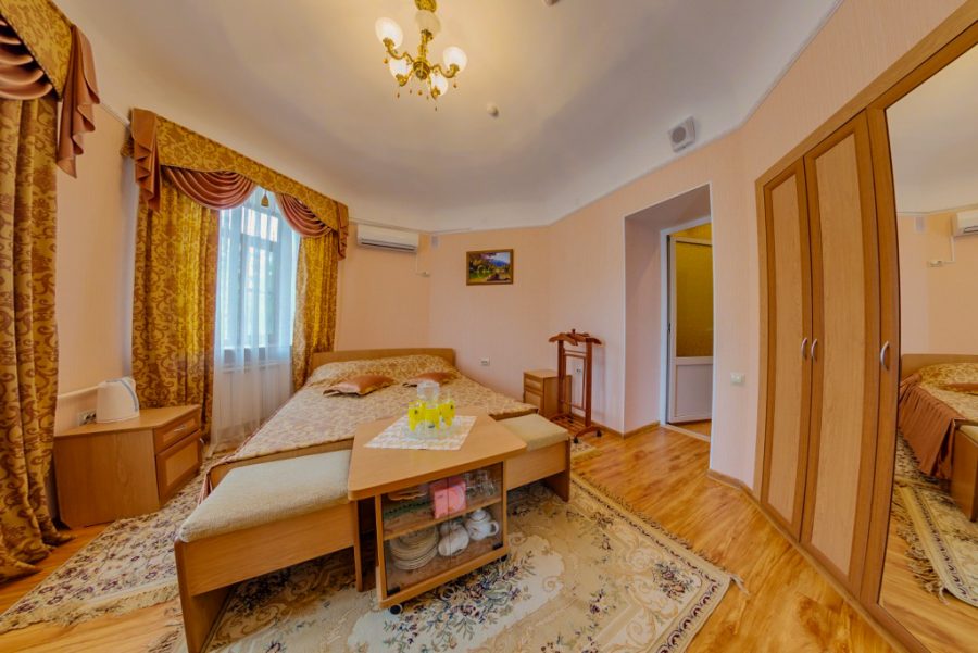 Номер комфорт в санатории Горячий ключ в городе Пятигорске - фотография