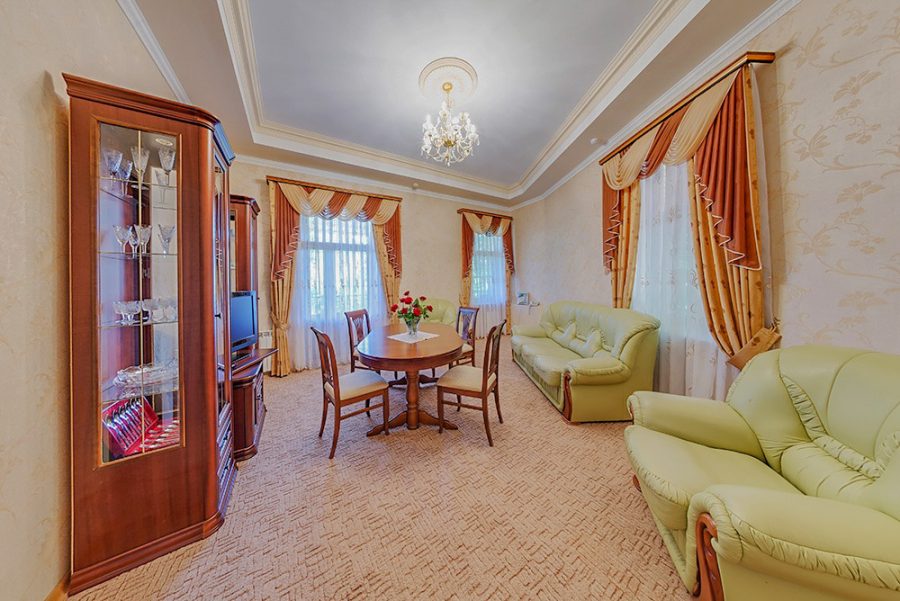 Люкс 1 категории в санатории Горячий ключ в городе Пятигорске - фотография