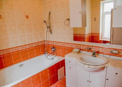 Люкс 2 категории в санатории Горячий ключ в городе Пятигорске - фотография