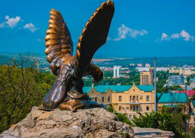 Территория в санатории Горячий ключ в городе Пятигорске - фотография